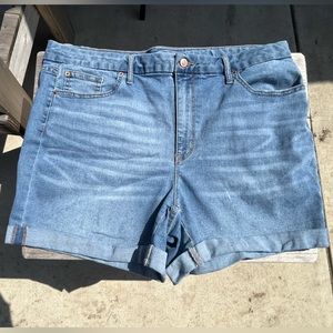 No Boundaries Jean shorts